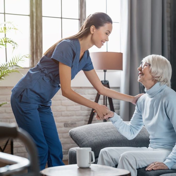 Benefits of In Home Care For Seniors - Hiring a Caregiver